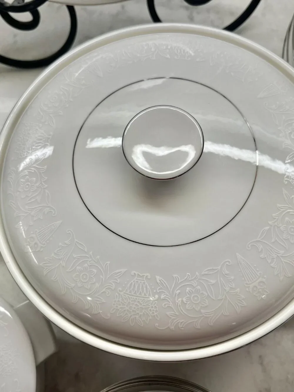 (2) Crown Victoria Fine China, LOVELACE Casserole Bowls (Small & Large)
